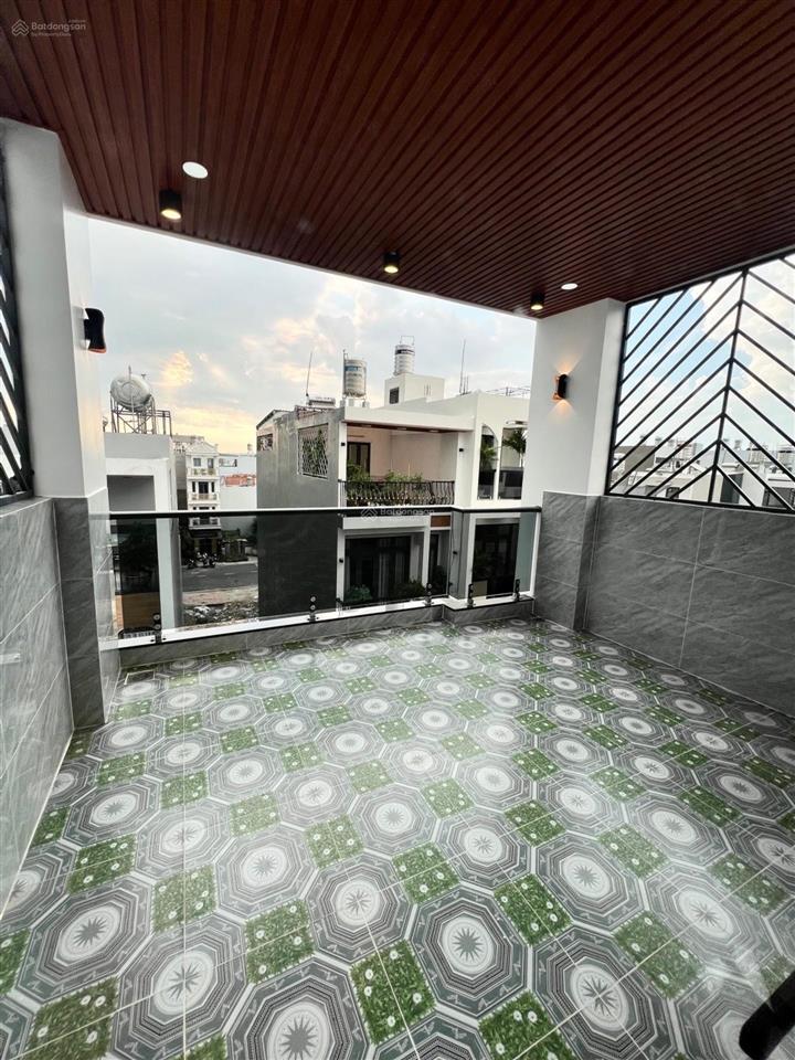Nhà mới nguyễn sơn. tân hương. dt 4x18m. 5 tầng. 6 tỷ hơn. hẻm 8m thông. p.phú thọ hoà. q. tân phú.