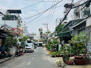 Dt 4x15m. 3 tầng. 6 tỷ hơn. hẻm xe tải thông. đường hoà bình. khuông việt. kênh tân hoá. q.tân phú.