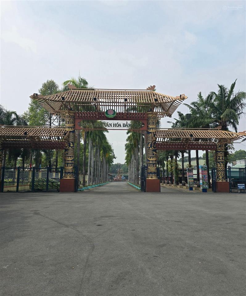 Mtkd lạc long quân. hòa bình. 7 tỷ hơn. 3 tầng. dt 4x14m. dòng tiền 50tr/1th. minh phụng. quận 11.