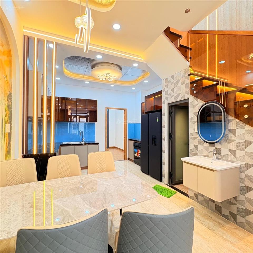 Khu vip. đường số 7. tên lửa. 5 tỷ xíu. dt 4x13m. dtsd 100m2. hẻm 5m. 2 tầng. p.an lạc. q. bình tân