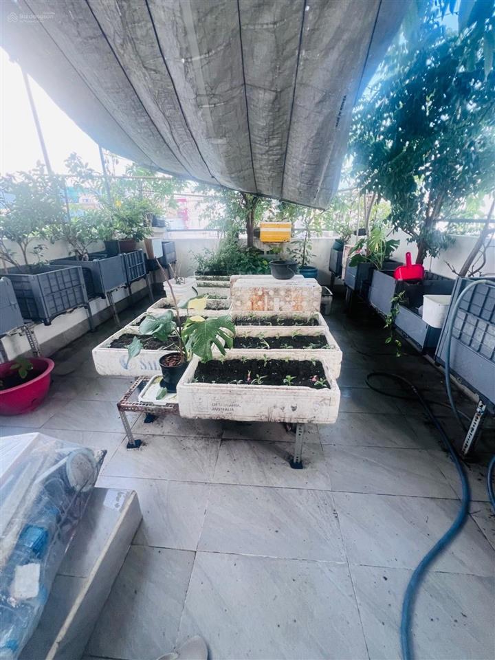 Nhà mới 4 tầng. dt 4x15m. 6 tỷ xíu. hẻm 5m thông. hoà bình. kênh tân hoá. luỹ bán bích. q. tân phú.