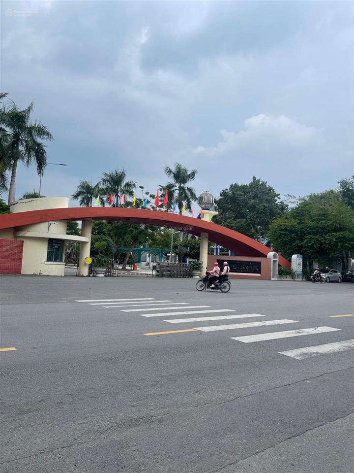 Lý chiêu hoàng. cư xá phú lâm d. bình phú. 9 tỷ hơn. dt 4x18m. 4 tầng. dòng tiền 40tr/1th. quận 6.