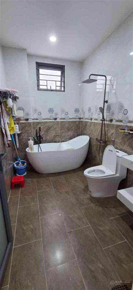 Hàng ngon. an dương vương. lý chiêu hoàng. bình phú. 4 tầng. dt 4x13m. 5 tỷ hơn. hẻm 7m. quận 6.