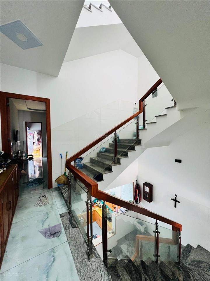 Hàng ngon. an dương vương. lý chiêu hoàng. bình phú. 4 tầng. dt 4x13m. 5 tỷ hơn. hẻm 7m. quận 6.