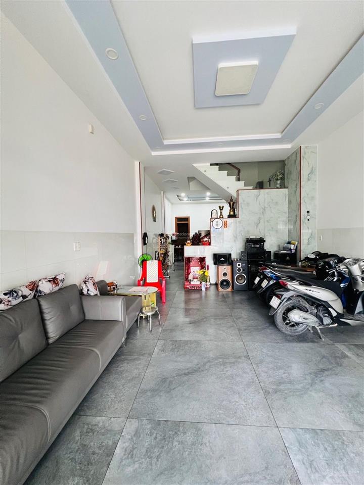 Hàng ngon. an dương vương. lý chiêu hoàng. bình phú. 4 tầng. dt 4x13m. 5 tỷ hơn. hẻm 7m. quận 6.