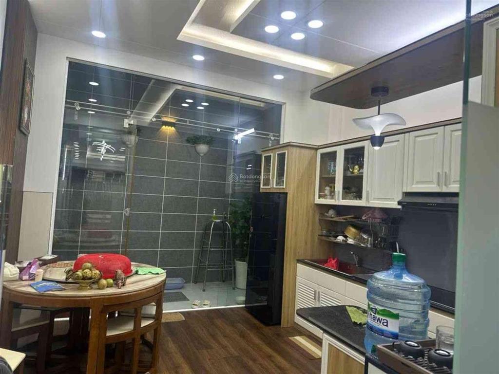 Khu vip. bình phú. cư xá phú lâm d. dt 4x18m. 7 tỷ xíu. 3 tầng. hẻm xe hơi. nở hậu. p.10. quận 6.