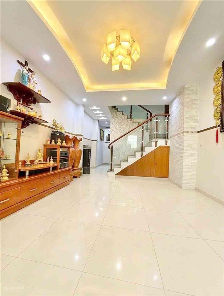 Hàng hiếm. nguyễn sơn. lũy bán bích. 5 tầng. 5 tỷ hơn. dt 4x14m. hẻm 6m xe hơi thông. quận tân phú.