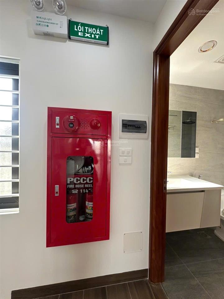 Bán nhà mp nguyễn văn huyên tt cầu giấy dt109m2 8t mt7m vị trí đẹp kd đỉnh  dòng tiền 100tr/tháng