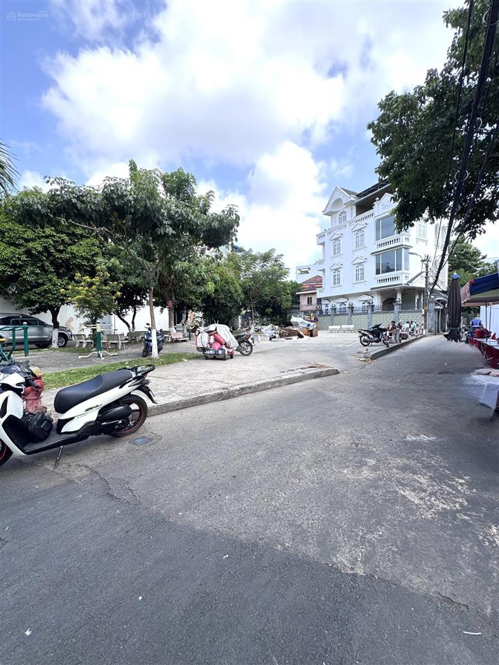 Hẻm bự xe hơi tới nhà  5 tầng  52m2  gần chợ bà chiểu  dòng tiền 23tr/tháng