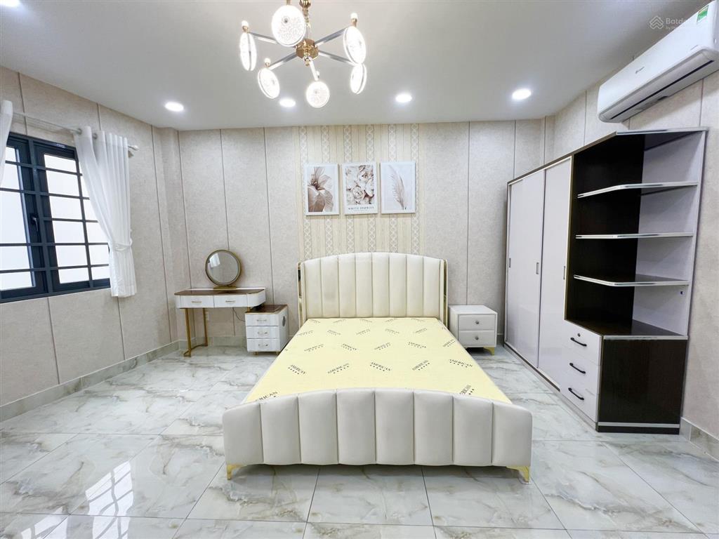 Trường sa phú nhuận  hẻm 3,5m trước nhà  30m bước ra hẻm xe tải  4 tầng mới đẹp  nhĩnh 6 đồng