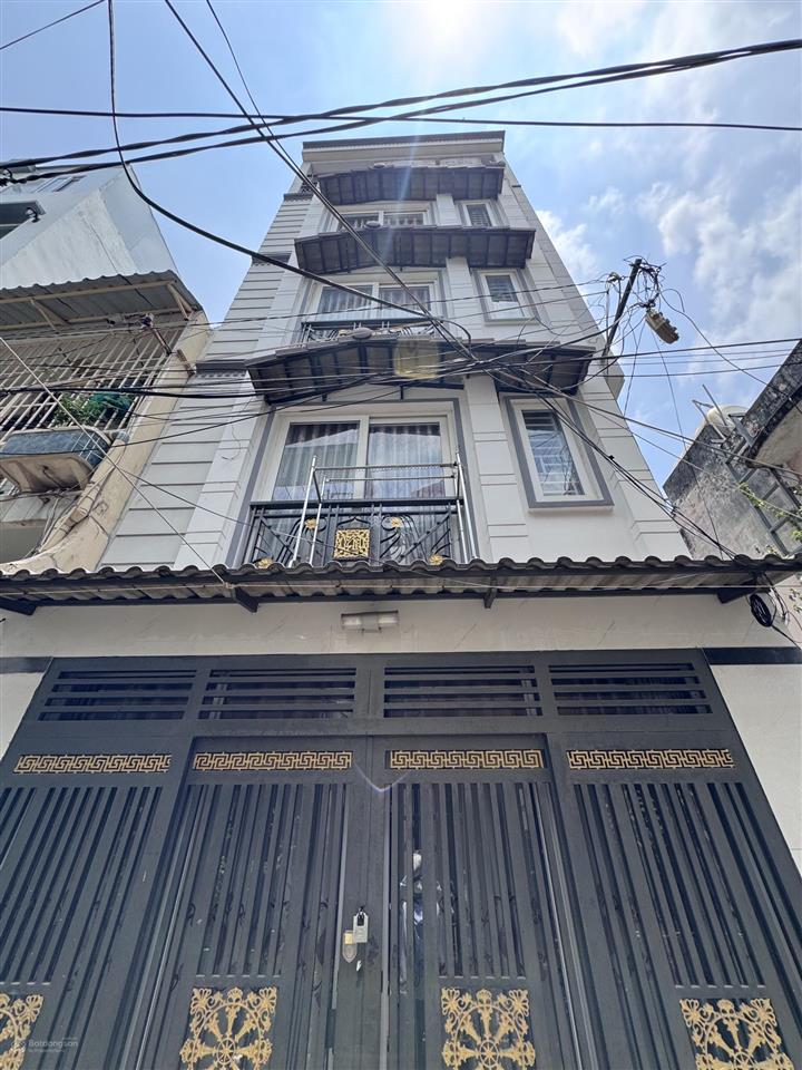 Huỳnh văn bánh phú nhuận  5 tầng  hẻm to bự đẹp