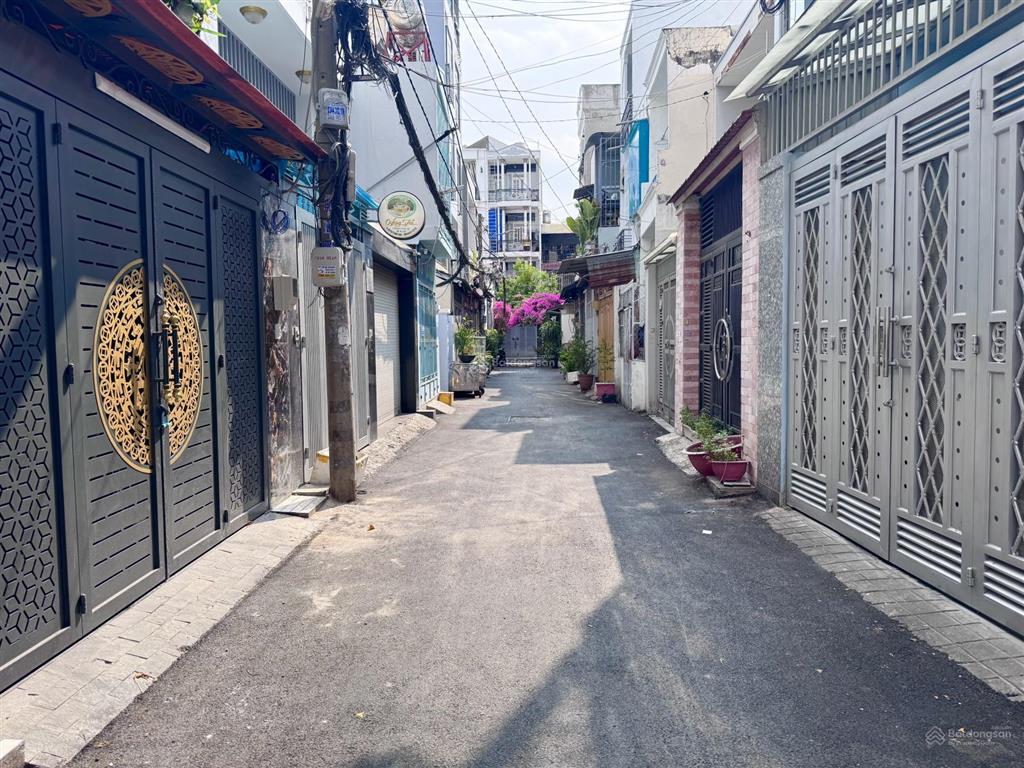 Sát phan huy ích  gò vấp  ô tô tới cửa  hẻm nhựa thông  45m vuông a4  5 tầng  full nội thất