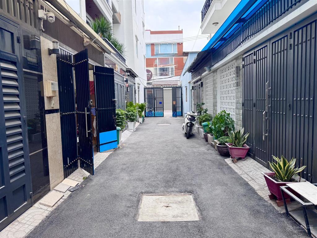Nhà mới 5 tầng hxh full nội thất cao cấp
phạm văn chiêu  gò vấp
