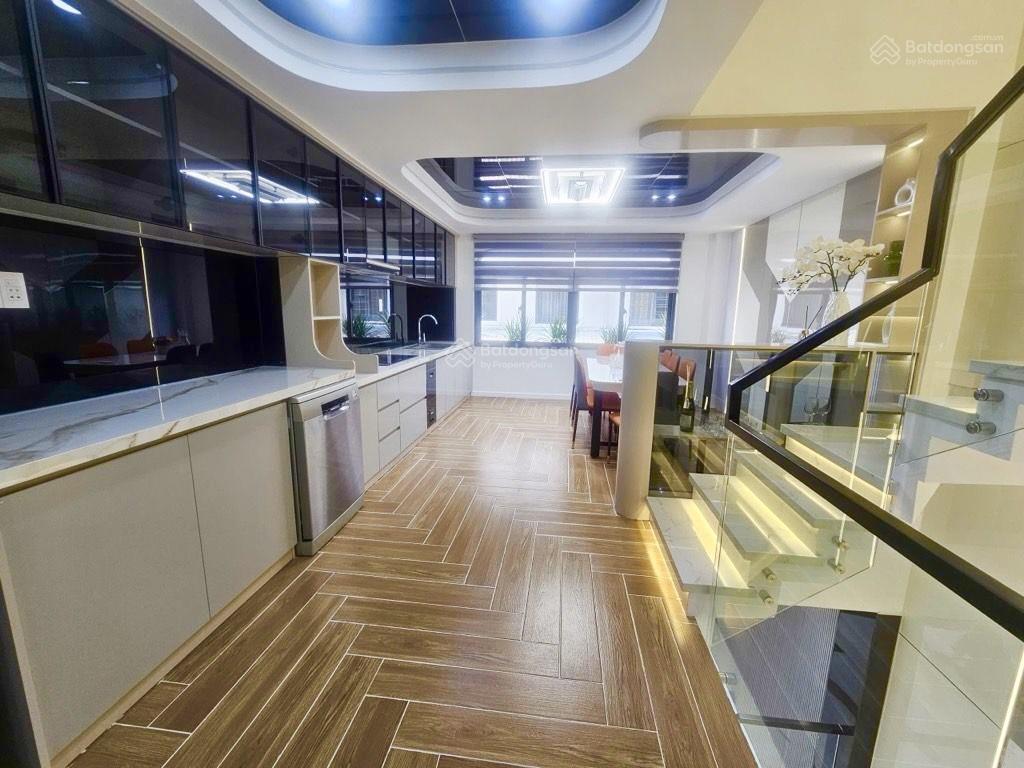 Nhà mới 5 tầng hxh full nội thất cao cấp
phạm văn chiêu  gò vấp