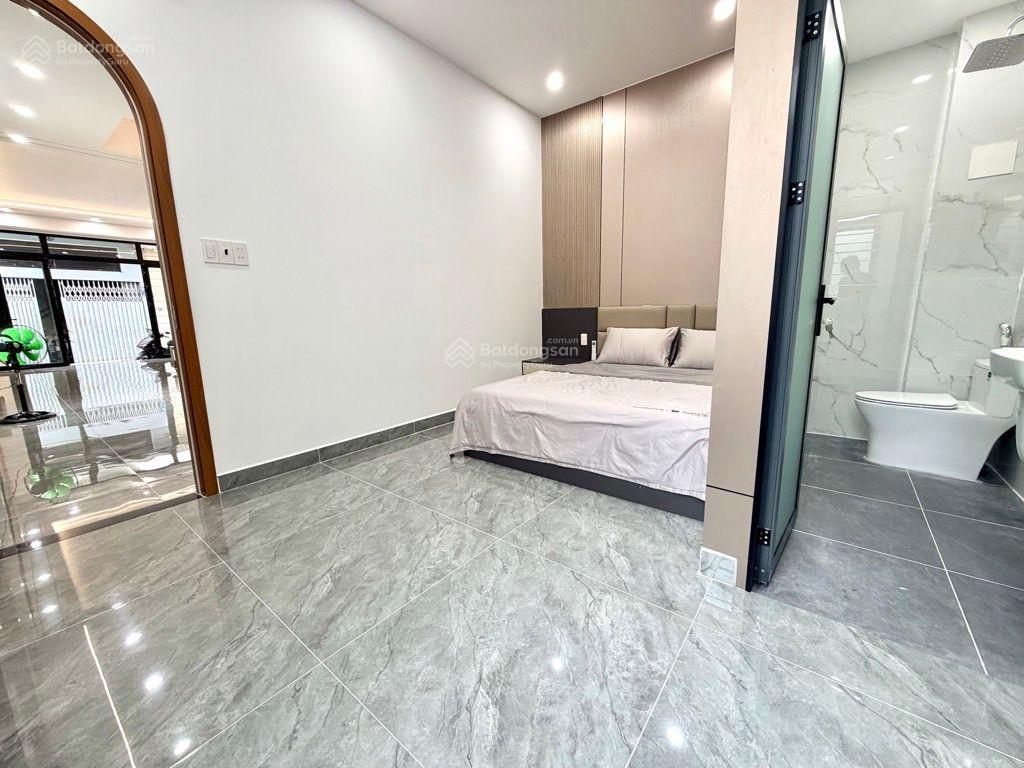 Sát nguyễn văn khối  gò vấp  hẻm xe hơi tới nhà  nhà mới xây đẹp full nội thất
