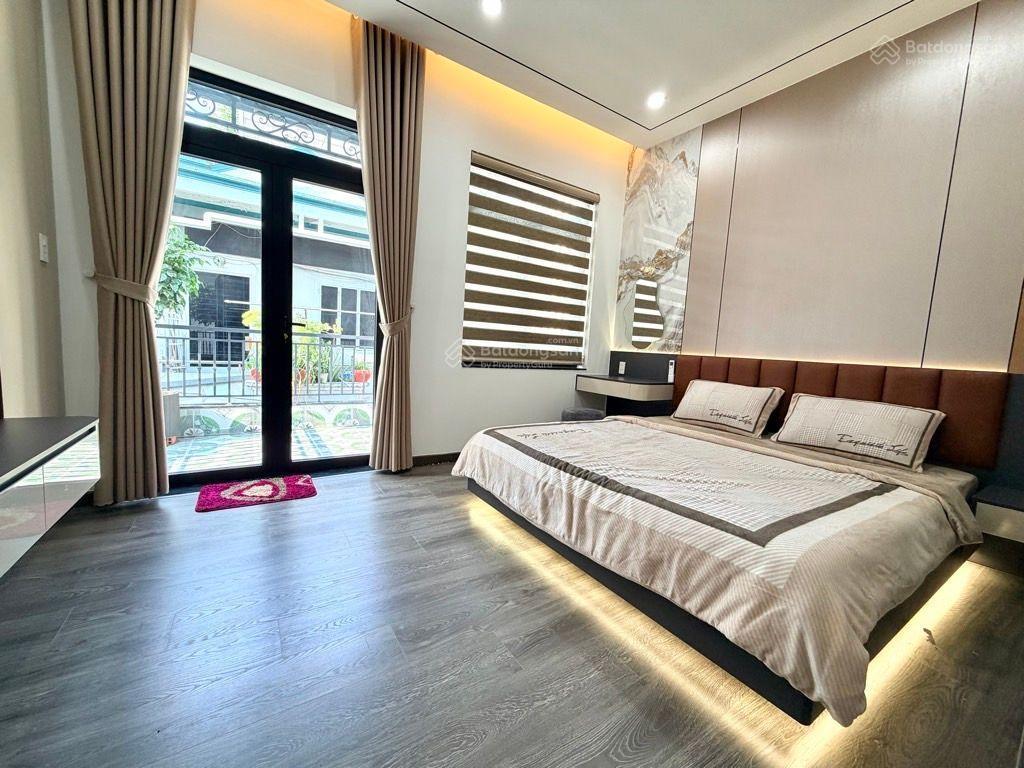 Sát nguyễn văn khối  gò vấp  hẻm xe hơi tới nhà  nhà mới xây đẹp full nội thất