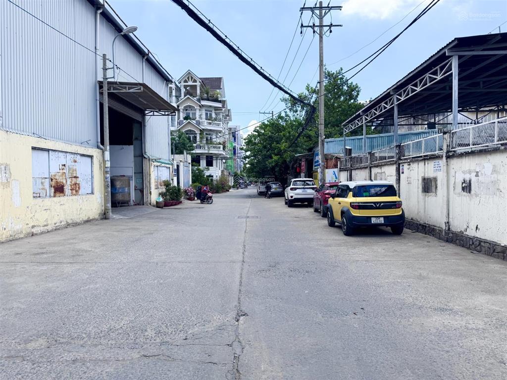 Sát dương quảng hàm đường vào 8m, mặt tiền nhà gần 4m nhà 5 tầng mới đẹp, giá 7.8 tỷ cực hiếm