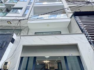 Sát dương quảng hàm đường vào 8m, mặt tiền nhà gần 4m nhà 5 tầng mới đẹp, giá 7.8 tỷ cực hiếm