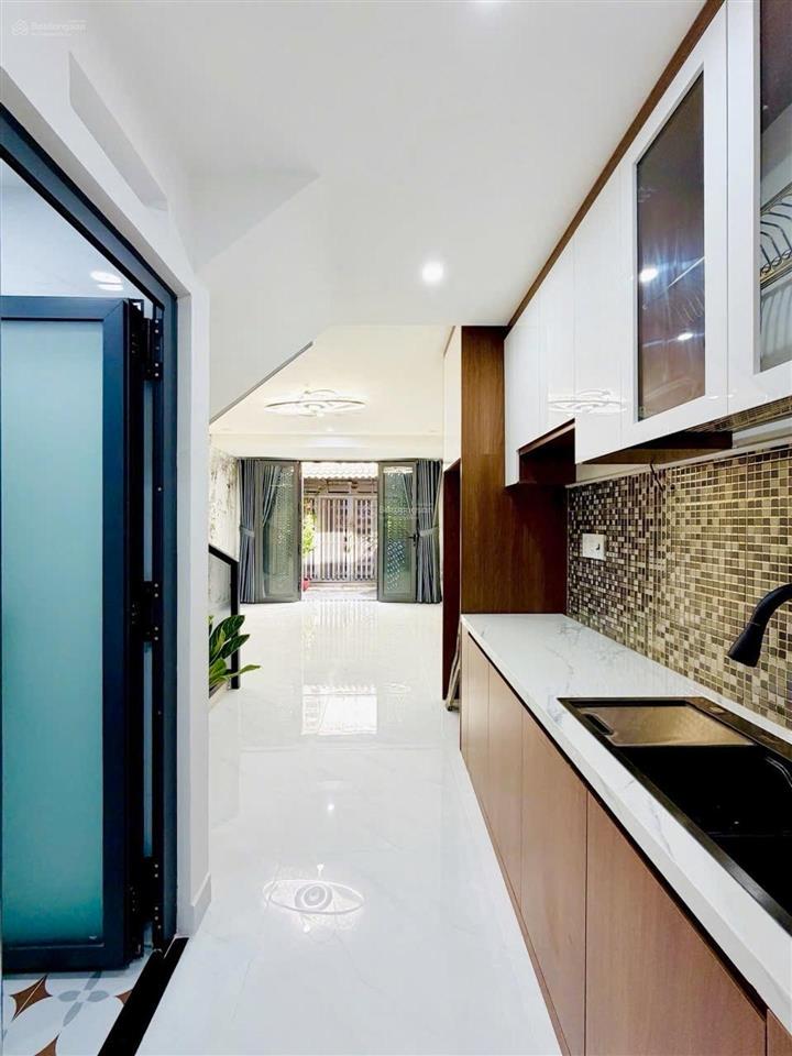 Sát phạm văn chiêu nhà vừa xây full nội thất  nhĩnh 5 đồng