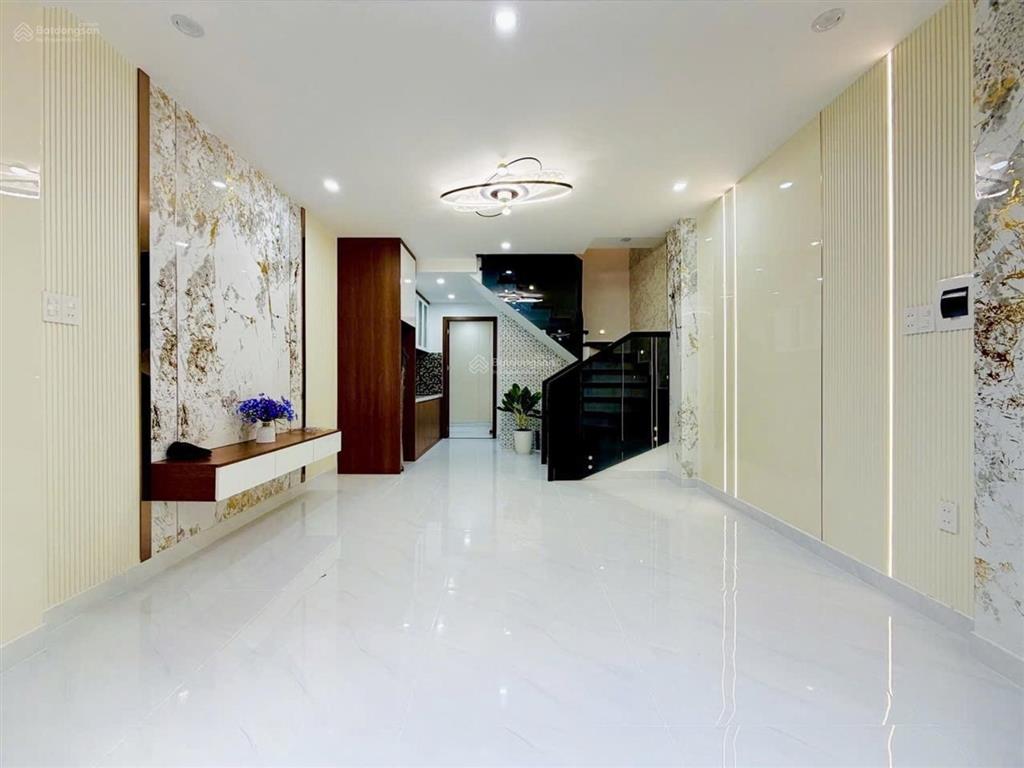Sát phạm văn chiêu nhà vừa xây full nội thất  nhĩnh 5 đồng
