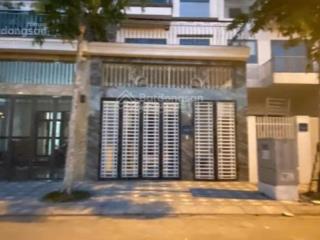 Cho thuê liền kề thô  báo nhân dân  đối diện sảnh chung cư
