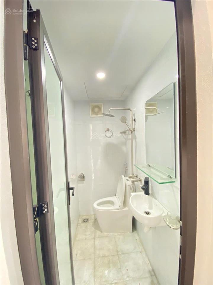 Cho thuê phòng trọ giá rẻ gần tài nguyên môi trường, phòng khép kín giá rẻ 3,2 tr/th