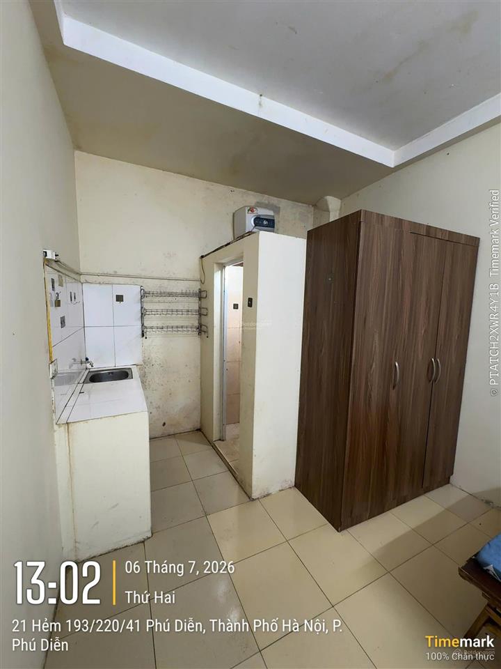 Cho thuê phòng trọ khép kín giá rẻ 2,4 tr phú diễn, bắc từ liêm. gần tài nguyên môi trường