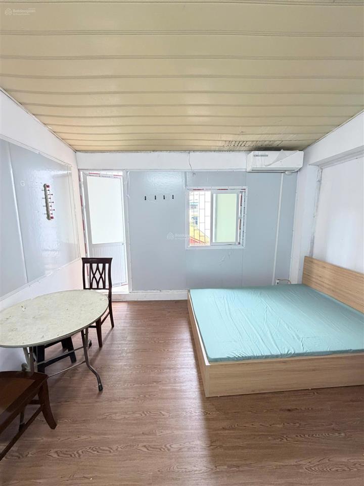 Cho thuê phòng trọ giá rẻ 3,9 tr/th ngay mặt phố nguyễn khuyến gần ga hà nội, văn miếu vào ở ngay.