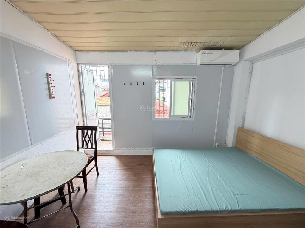Cho thuê phòng trọ giá rẻ 3,9 tr/th ngay mặt phố nguyễn khuyến gần ga hà nội, văn miếu vào ở ngay.