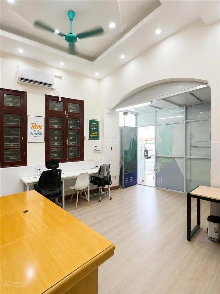 Cho thuê văn phòng giá rẻ 4 tr đồng, phố trần vỹ, mai dịch, cầu giấy