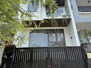 Cần bán căn nhà có sân vườn đường quốc hương  quận 2  giá 7,22tỷ/80m2 (5x16m)  cho thuê 40tr/th