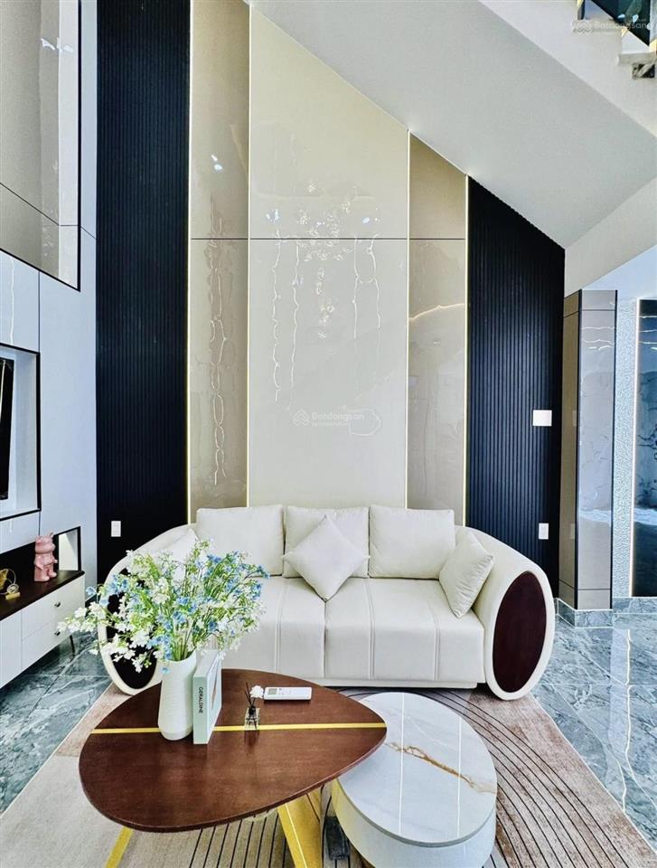Chốt nhanh căn nhà đẹp đường sư vạn hạnh  quận 10  giá 6,24tỷ/75,5m2  hđ thuê 25 triệu/tháng