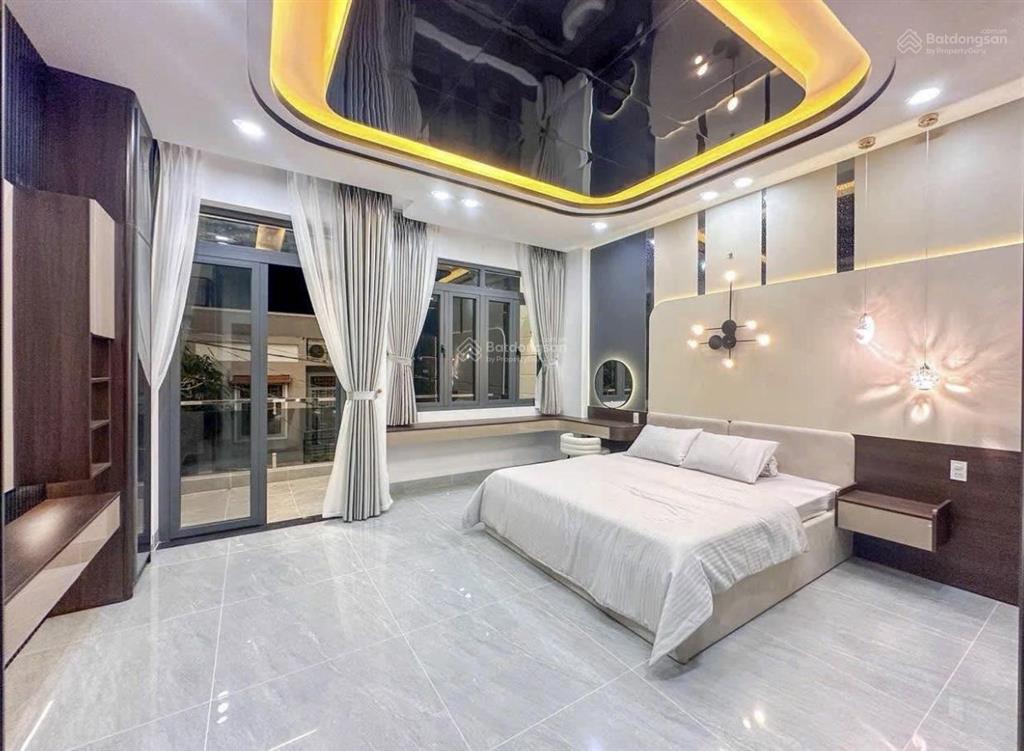 Cần vốn kinh doanh  bán nhanh căn nhà trần xuân soạn  q7  cho thuê 26tr/th  giá 6,86tỷ/124,8m2