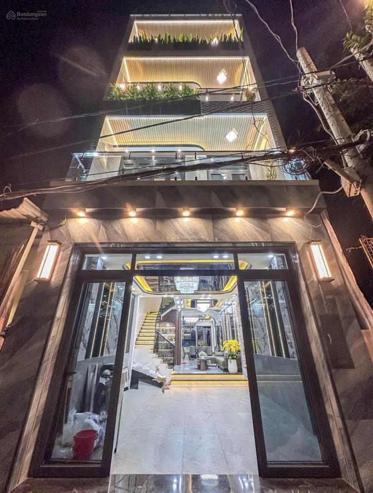 Cần vốn kinh doanh  bán nhanh căn nhà trần xuân soạn  q7  cho thuê 26tr/th  giá 6,86tỷ/124,8m2