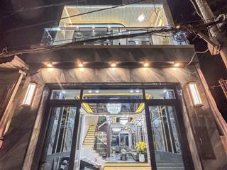 Cần vốn kinh doanh  bán nhanh căn nhà trần xuân soạn  q7  cho thuê 26tr/th  giá 6,86tỷ/124,8m2