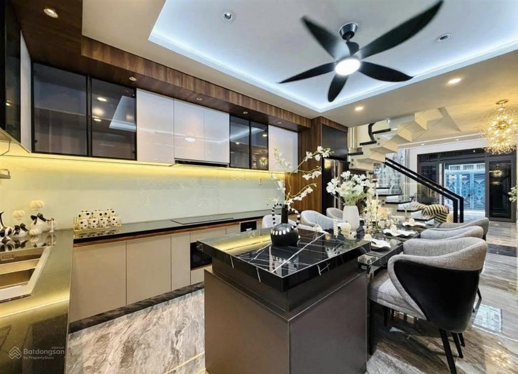 Cô hoa cần bán nhà đường lê hồng phong  quận 10  giá 6,2tỷ/77,4m2  thuê 26tr, gần vạn hạnh mall