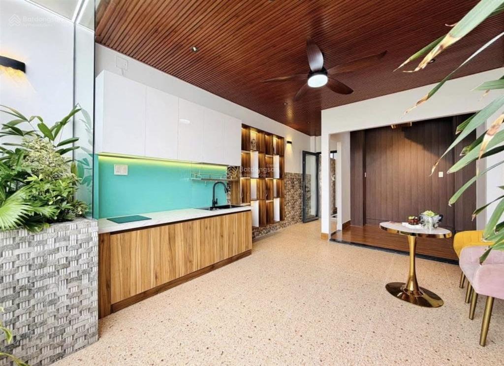 Cô hoa cần bán nhà đường lê hồng phong  quận 10  giá 6,2tỷ/77,4m2  thuê 26tr, gần vạn hạnh mall