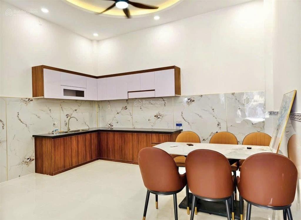Siêu phẩm nhà 3 tầng thạnh xuân 21  q12  hẻm 8m ôtô vào tận nhà  gần picity  giá 4,13tỷ/52,8m2
