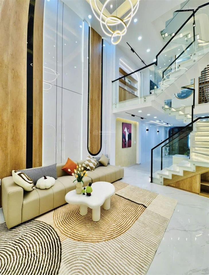 Bán nhà ngay khu vực kinh doanh đường hoàng sa  quận 3  6,77tỷ/66m2  dòng tiền 30tr/tháng