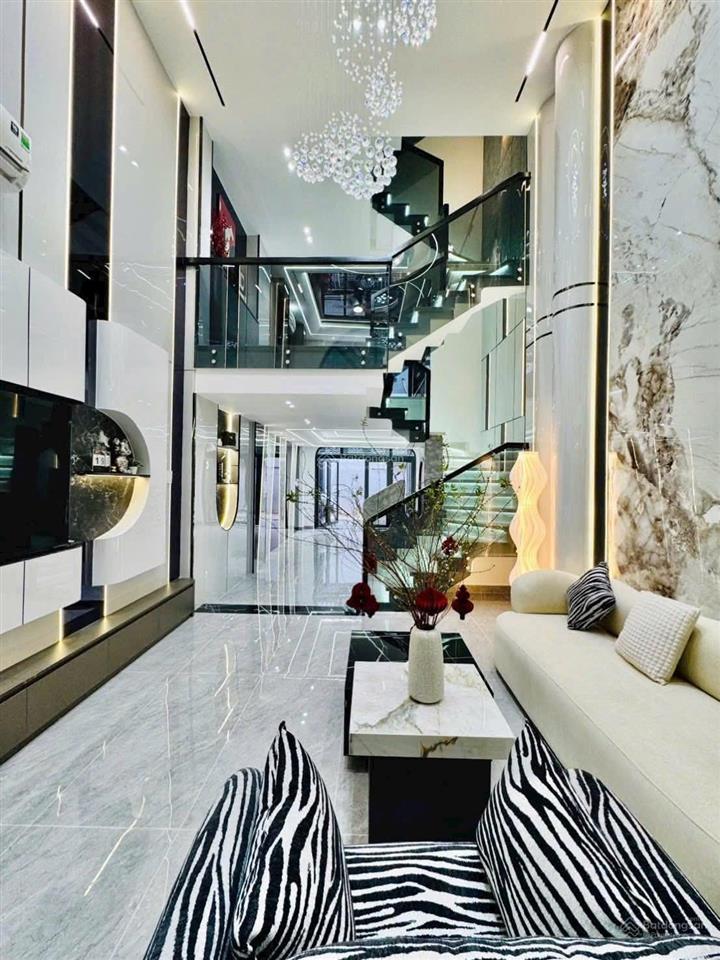 Nhà ngộp giá tốt đường trần thiện chánh  hoà hưng  81m thuê 34tr. gần vạn hạnh mall