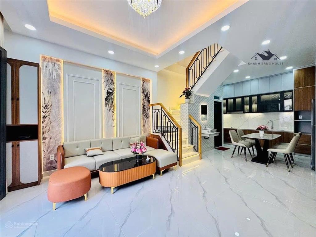 Về quê cần bán gấp căn nhà đường nguyễn văn trỗi  phú nhuận  giá5,86tỷ/72m2  đang cho thuê 23tr