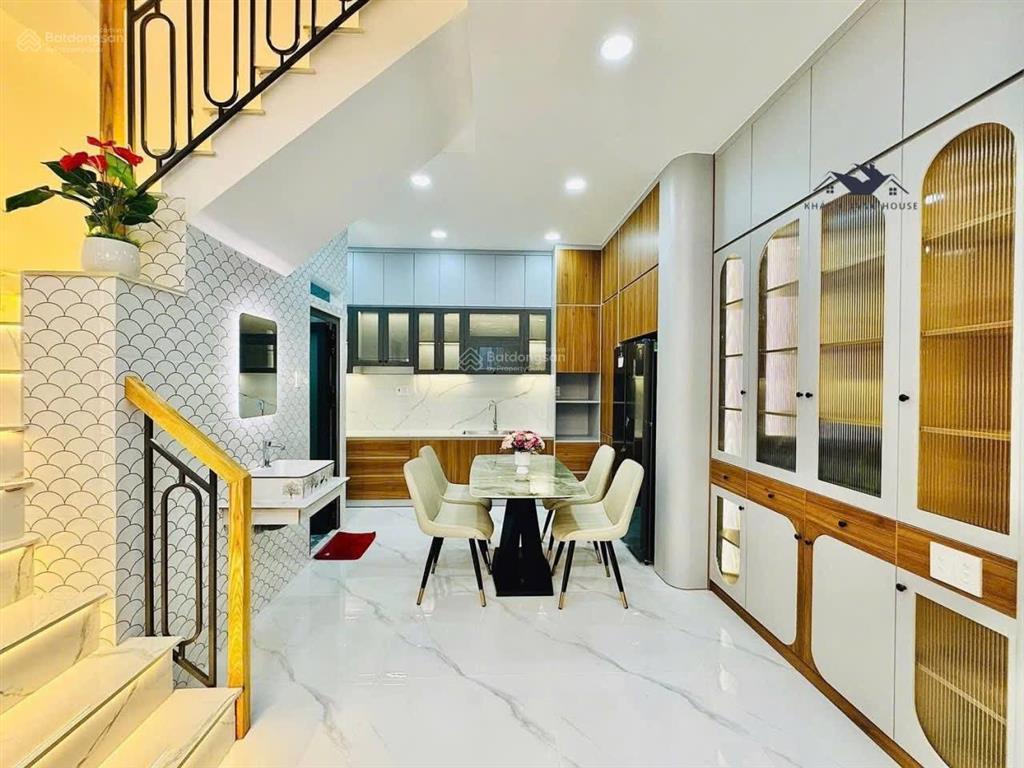 Về quê cần bán gấp căn nhà đường nguyễn văn trỗi  phú nhuận  giá5,86tỷ/72m2  đang cho thuê 23tr