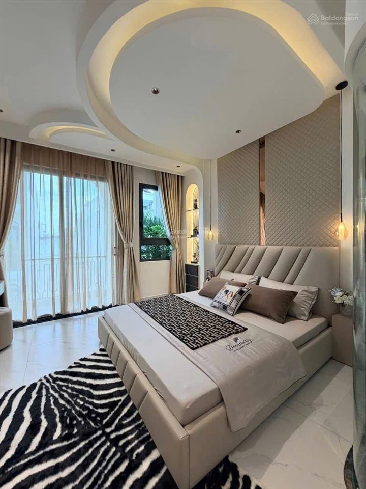 Chú minh cần bán nhà đường đề thám  quận 1  67,5m2 (4,5x15)  cho thuê 29 triệu/tháng
