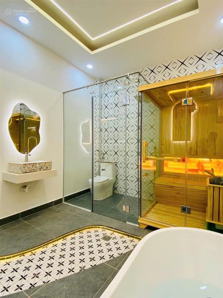 Chỉ 4,65 tỷ sở hữu nhà đường bạch vân  quận 5  dt 77m2 (5,5x14)  dòng tiền 24tr/tháng  hxh 6m