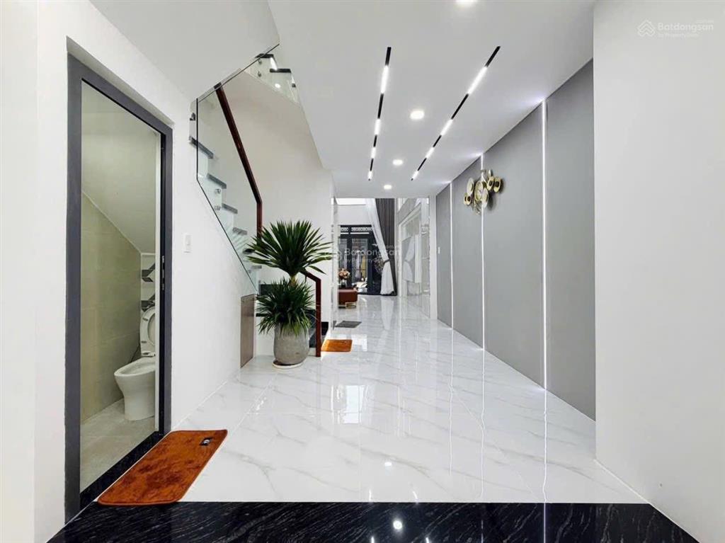 Hiếm có khó tìm căn siêu phẩm nguyễn văn giai  q1  giá 6,13tỷ/76,5m2 (4,5 x 17)  thuê 27tr/th