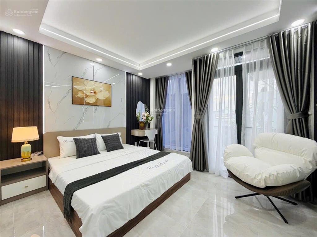 Hiếm có khó tìm căn siêu phẩm nguyễn văn giai  q1  giá 6,13tỷ/76,5m2 (4,5 x 17)  thuê 27tr/th