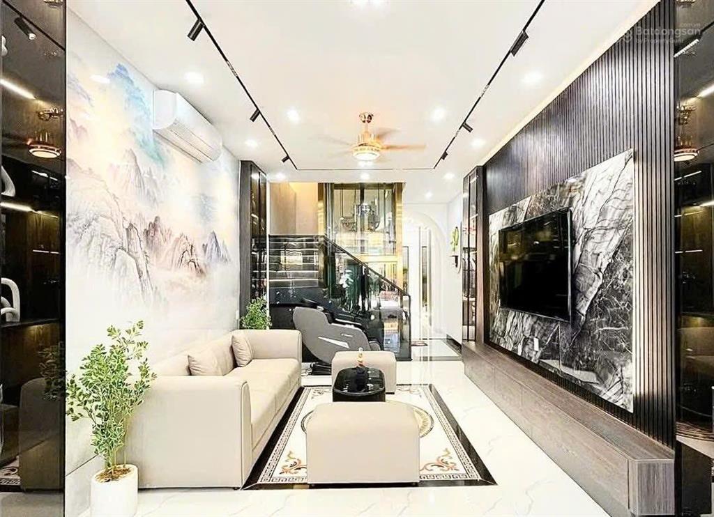 Hiếm có khó tìm căn siêu phẩm nguyễn văn giai  q1  giá 6,13tỷ/76,5m2 (4,5 x 17)  thuê 27tr/th