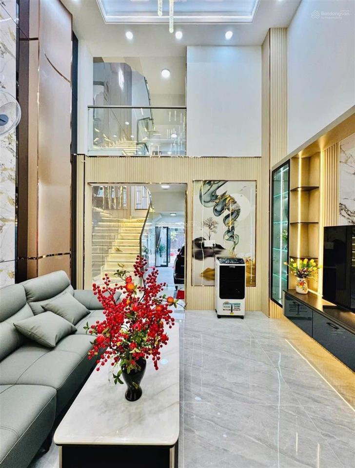Siêu phẩm ngay chợ bà chiểu đường bạch đằng  bình thạnh  63m2 (4,2 x 15)m  thuê 18tr