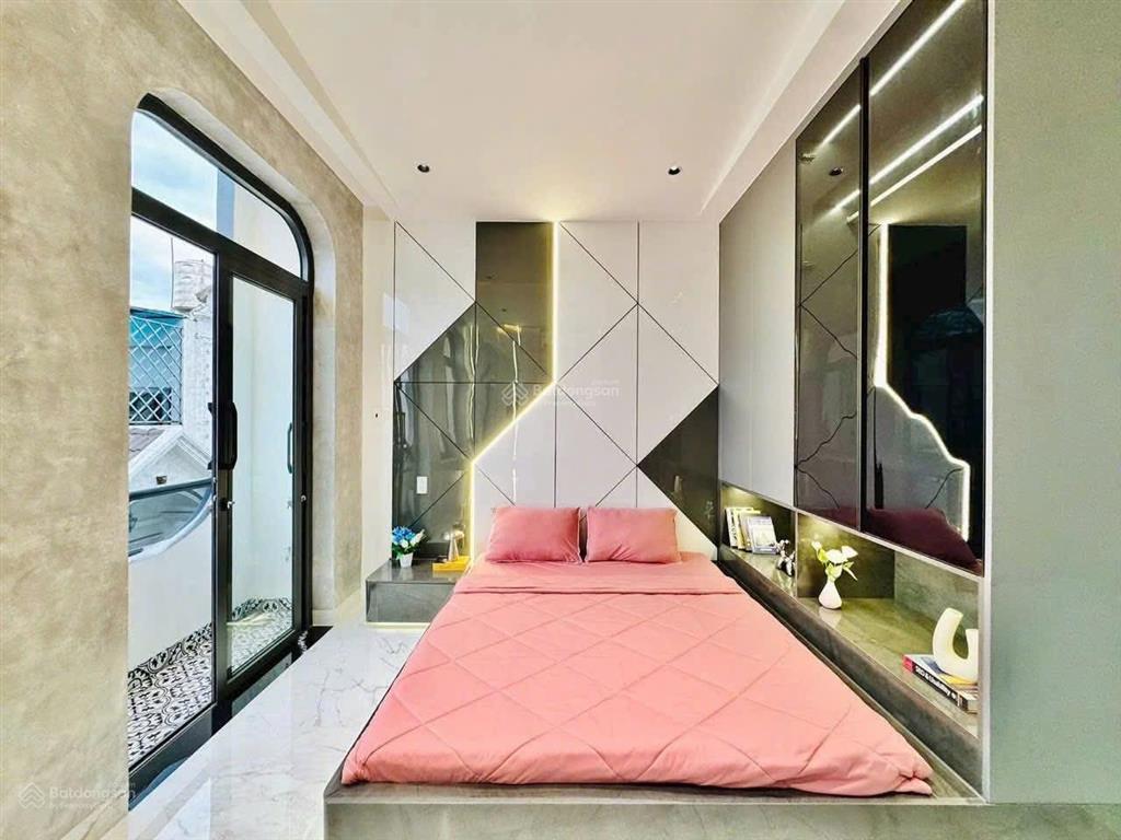 Cần tiến bán gấp căn nhà đường tân hàng  q5  giá 5,78tỷ/72m2  ngay đh y dược  thuê 21 tr/tháng