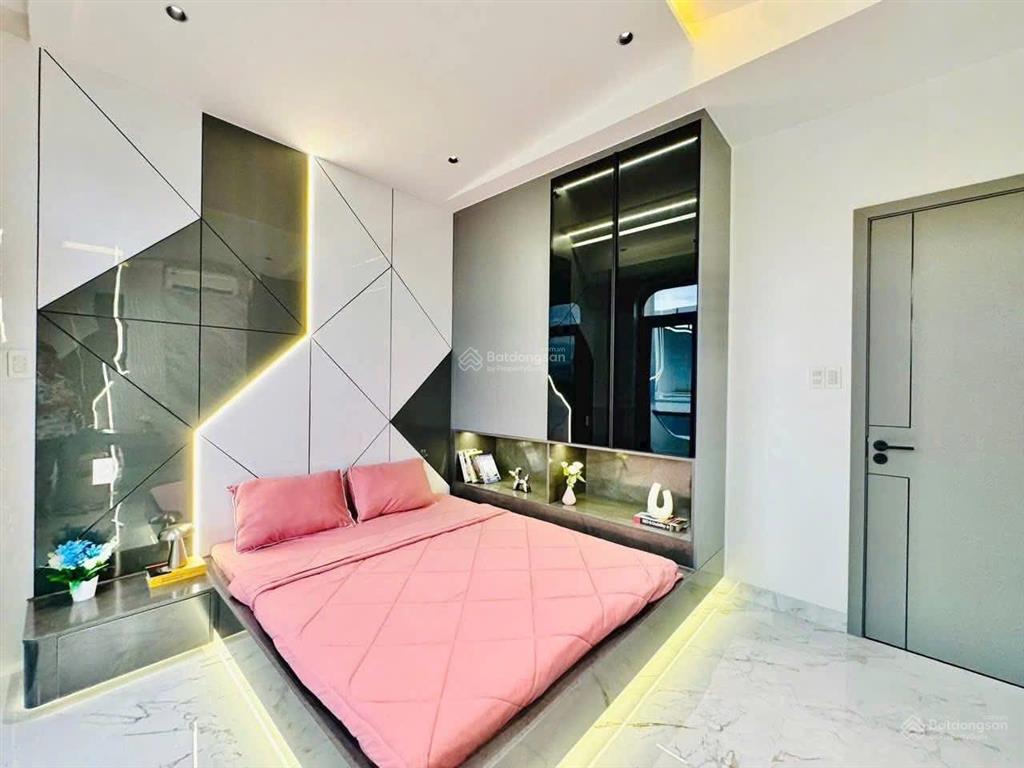 Cần tiến bán gấp căn nhà đường tân hàng  q5  giá 5,78tỷ/72m2  ngay đh y dược  thuê 21 tr/tháng